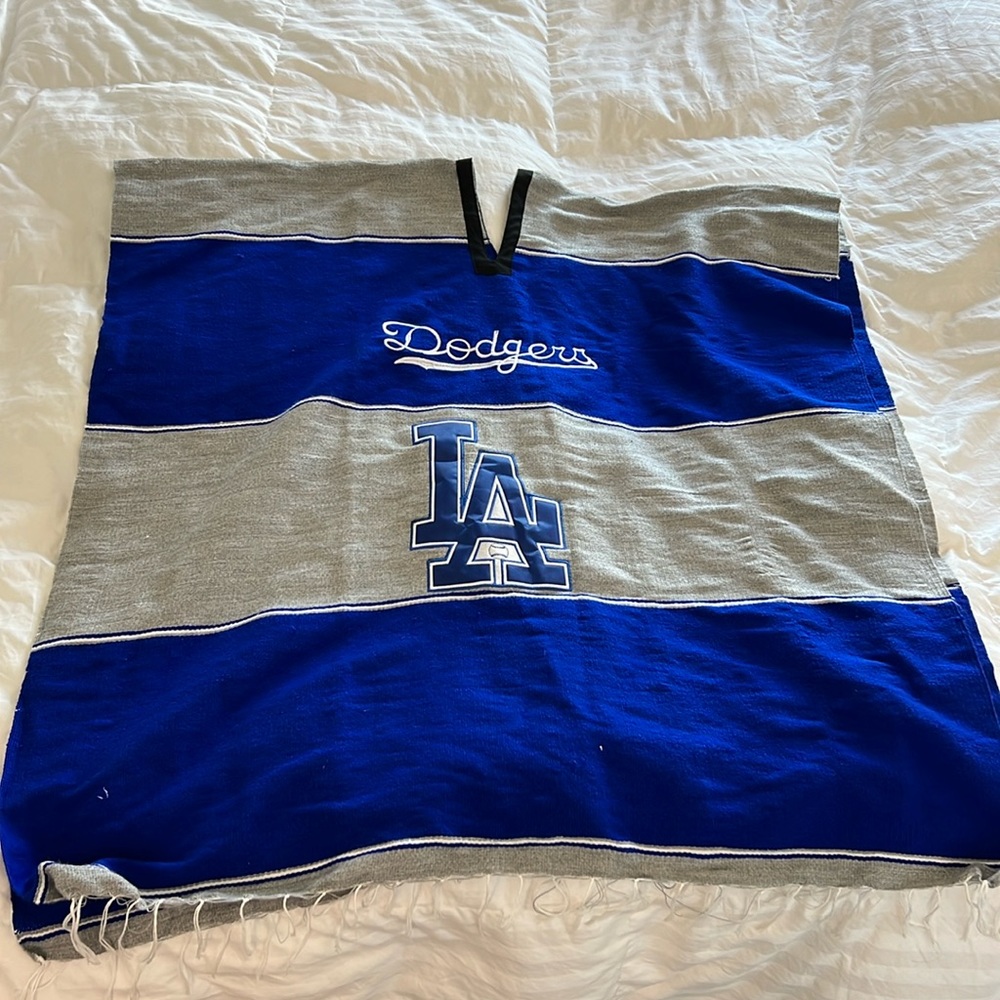Dodgers Poncho